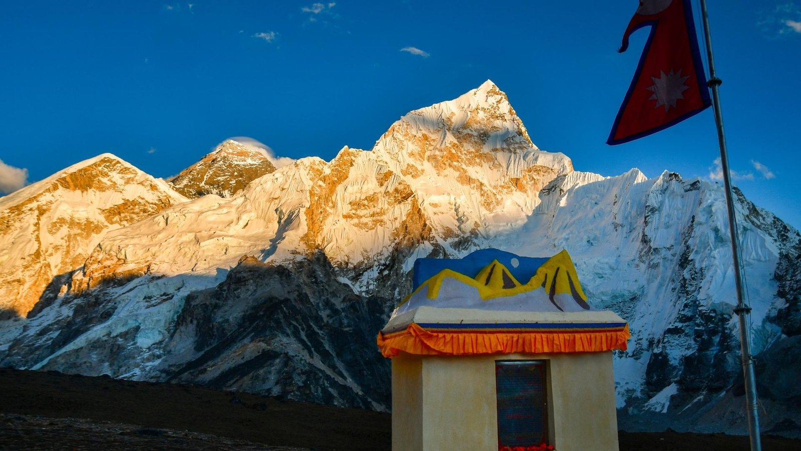 Tea house in Nepal mountains